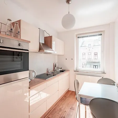 Homestay Homestay! Einhundertachtunddreissig Bremen